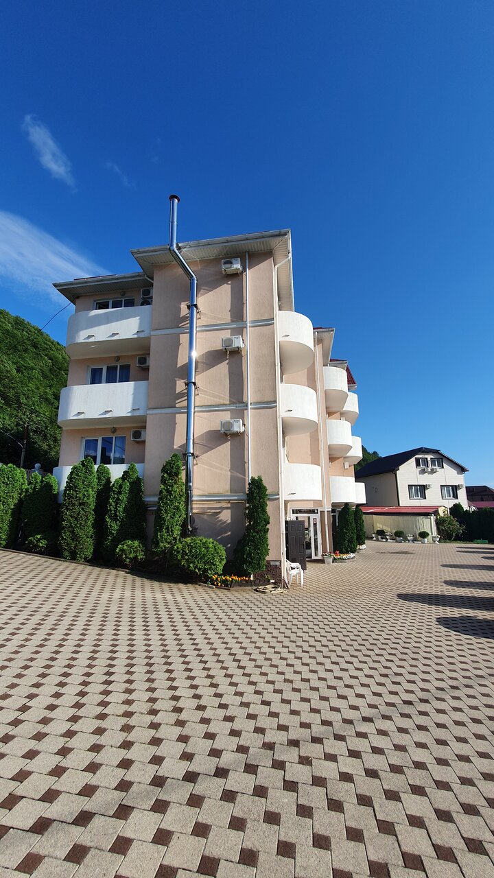 Гостиница Адмирал Небуг-92