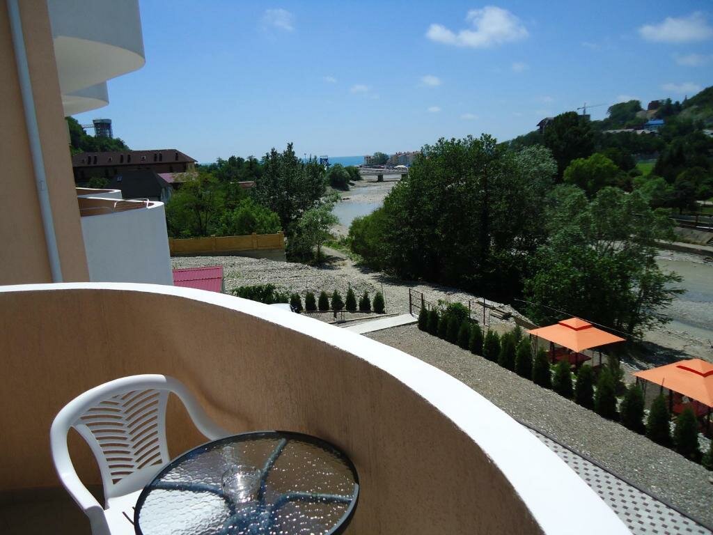 Гостиница Адмирал Небуг