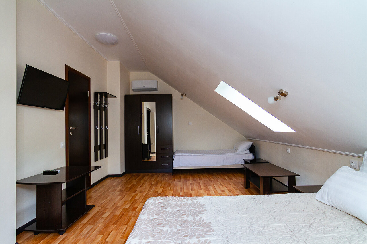 Гостиница Адмирал Небуг