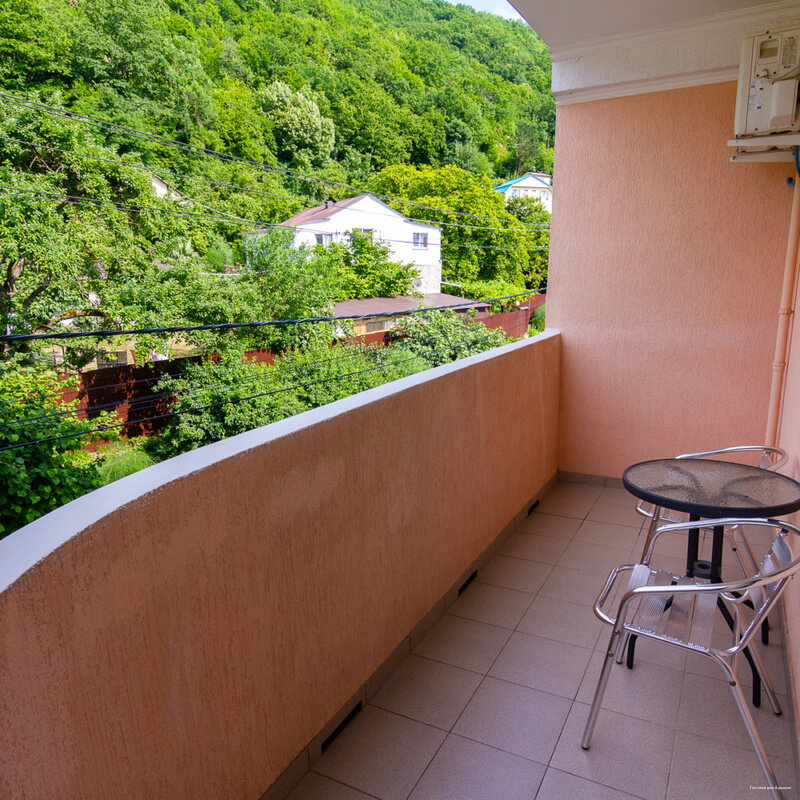 Гостиница Адмирал Небуг-82