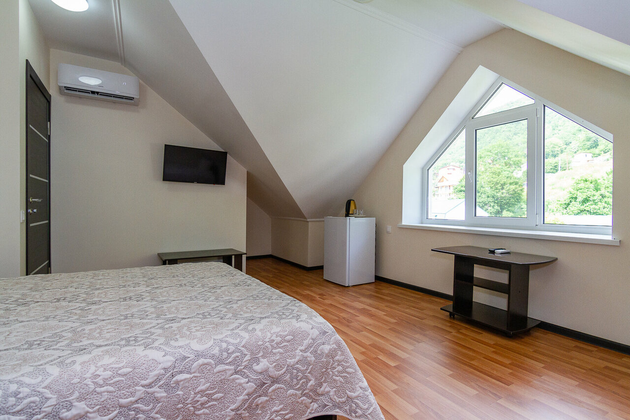 Гостиница Адмирал Небуг