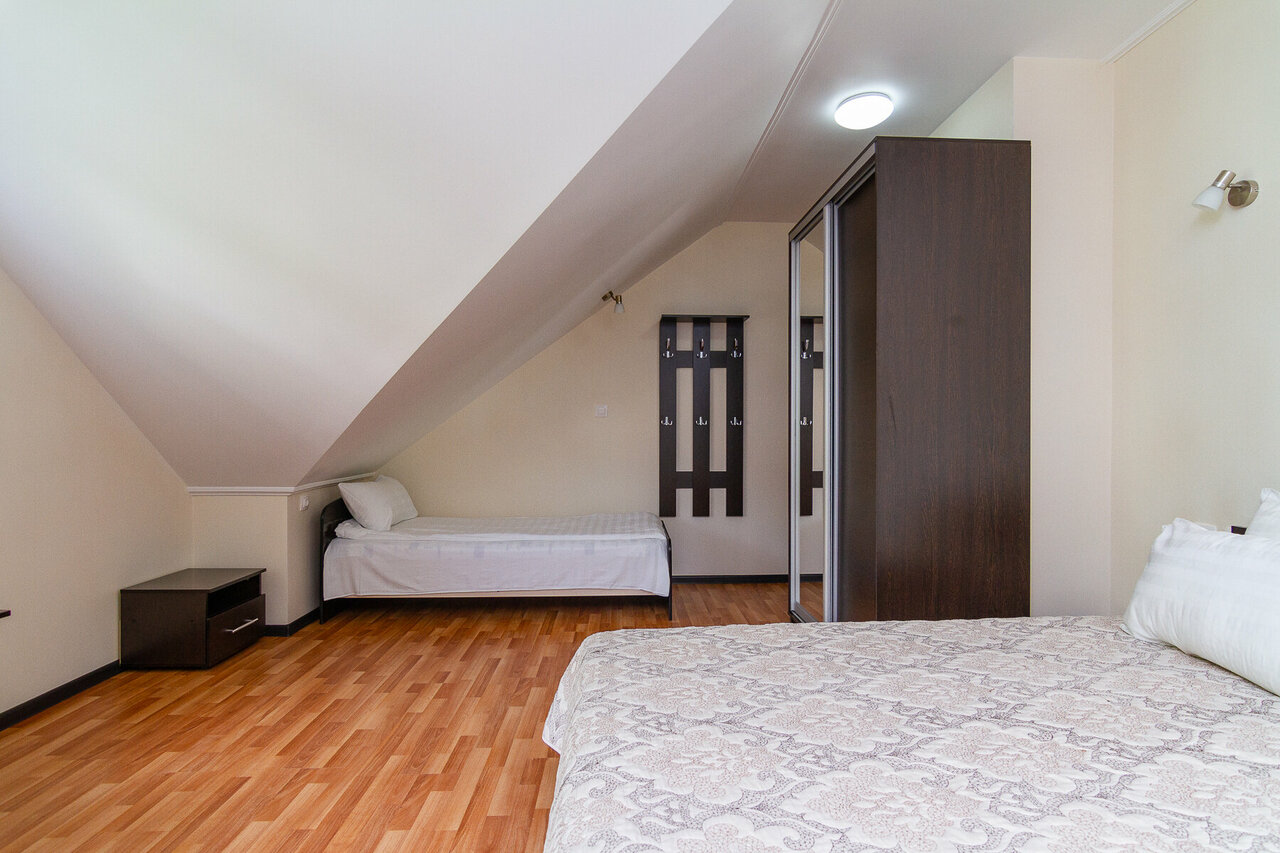 Гостиница Адмирал Небуг