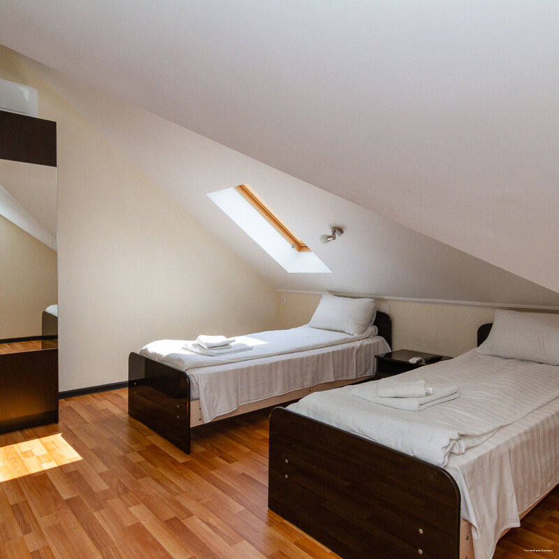 Гостиница Адмирал Небуг-91