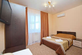 Гостиница Адмирал Небуг Двухместный номер с 1 кроватью и балконом, вид на море-1