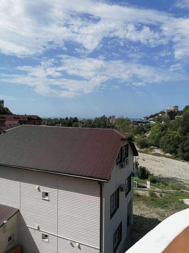 Гостиница Адмирал Небуг-97