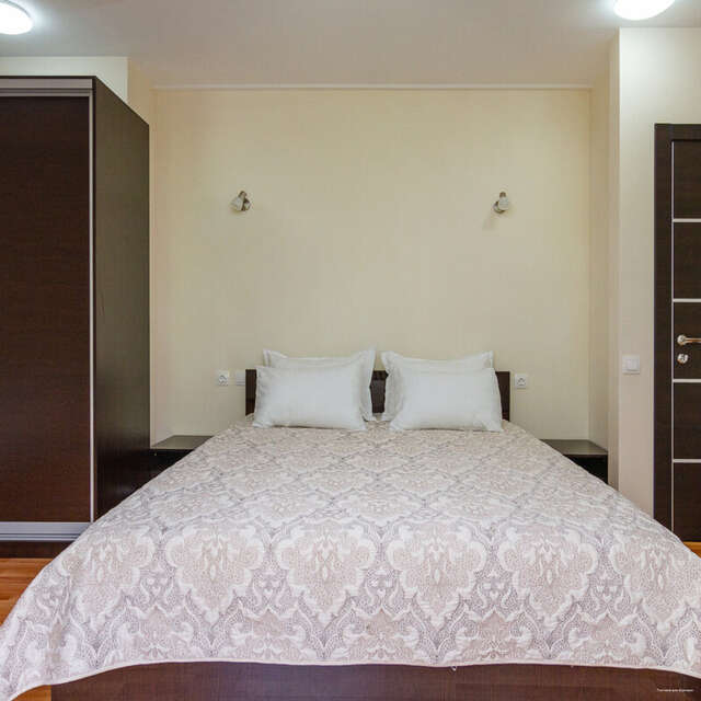 Гостиница Адмирал Небуг-93